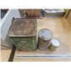 Image 4 : 3 old oil & grease tins