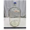 Image 1 : Large clear wine jug - 6 gallon