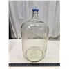 Image 2 : Large clear wine jug - 6 gallon