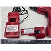 Image 2 : Milwaukee 3/8" driver/drill 9.6V, c/w batteries and charger