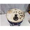 Image 2 : Vintage North Star 5 gallon oil pail