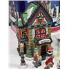 Image 6 : Zeller's Christmas village 8pc set - in box