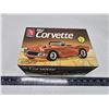 Image 1 : AMT ERTL 1962 Corvette model kit
