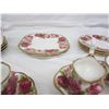 Image 3 : Lot of Royal Albert Old English Rose No Damage