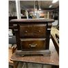 Image 2 : two drawer end table