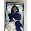 Image 2 : Avon Exclusive Winter Velvet Barbie.