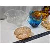 Image 3 : 5 Decorative glass bowls/serving dishes