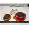 Image 3 : 2 Vintage rare "Le Creuset" flame orange, cast iron - 6.5" skillet #16 & Casserole dish w/ lid #22 -
