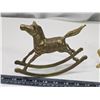 Image 4 : 3 Brass horse figurines