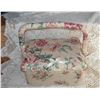 Image 4 : Vintage Sewing Box and Contents