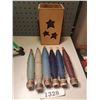 Image 1 : LOT OF 6 VINTAGE SEWING MACHINE SPOOLS IN DECROTIVE BOX