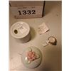 Image 2 : GENUINE JADE SIZE 8 14KT GOLD PLATED RING IN CERAMIC BOX