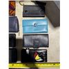 Image 4 : Lot of different ladies purse.
