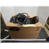 Image 1 : Box of 14x 10' extension cords