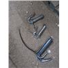 Image 1 : 3 grease guns