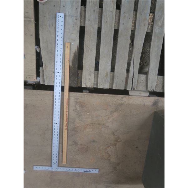 heavy duty square-T and a meter stick