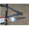 Image 1 : bolt cutters and carpenter saw