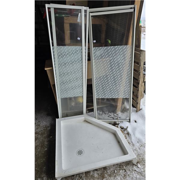Neo Angle 38" shower, c/w doors