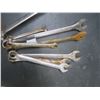 Image 3 : set of wrenches