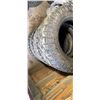 Image 5 : 4 tires - LT 325 60 R20
