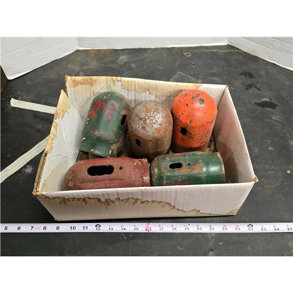 Box of cast iron cylinder tank lids