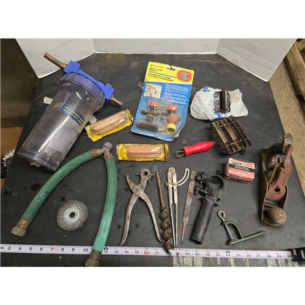 Bundle of hardware's - Wood planer (no markings), water filter, etc.