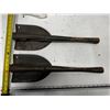 Image 1 : 2 army shovels