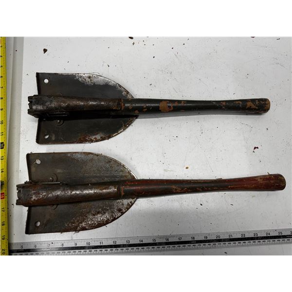2 army shovels