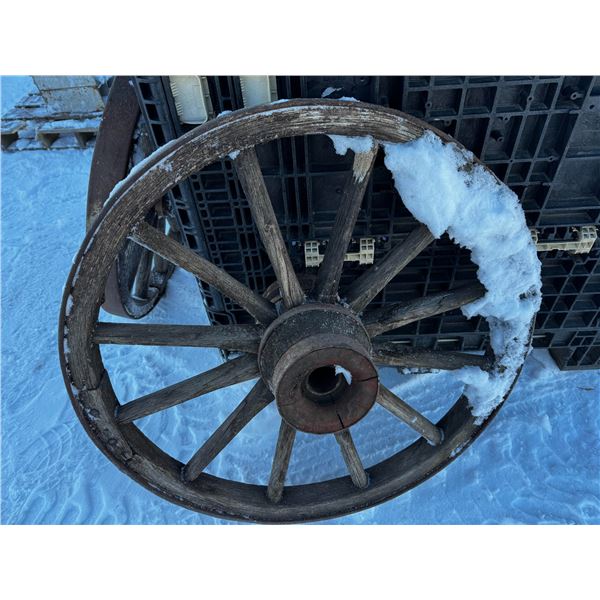 Wooden Wagon Wheel 40"x3ft