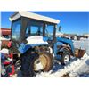 Image 9 : 1970's Universal 445 tractor with bucket and snowblower - running