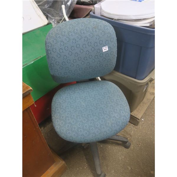 upholstered office chair