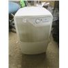 Image 1 : simplicity dehumidifier- powers on