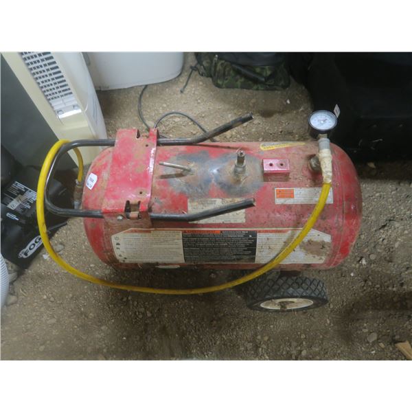 air tank on wheels with hose and chuck