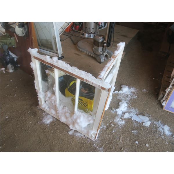 2 windows 28"x28" and 30"x24"