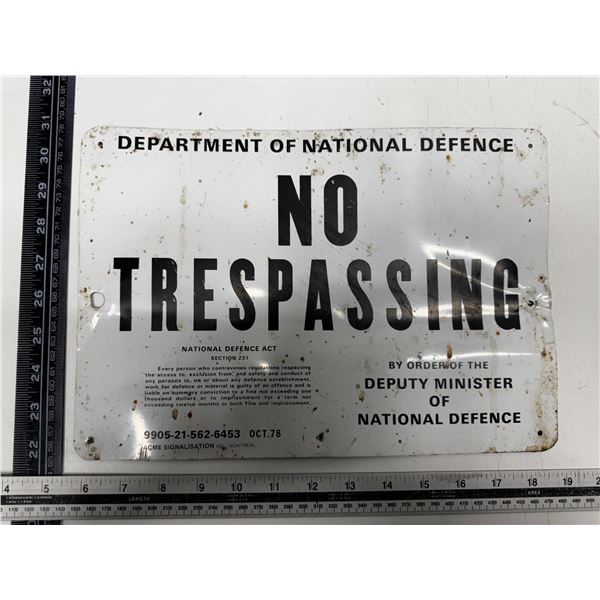 No Trespassing Board Sign.