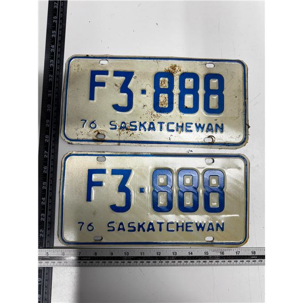 Pair of 1976 Saskatchewan licence Plate.