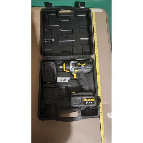 Trades pro hand drill