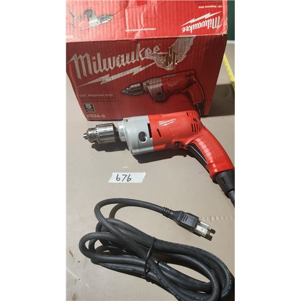 Milwaukee 1/2" magnum drill