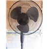 Image 2 : oscillating fan
