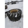 Image 1 : 2- 16.9x30 tires/rims good