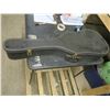 Image 1 : guitar case