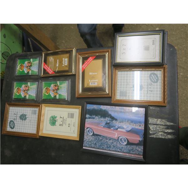 lot of picture frames