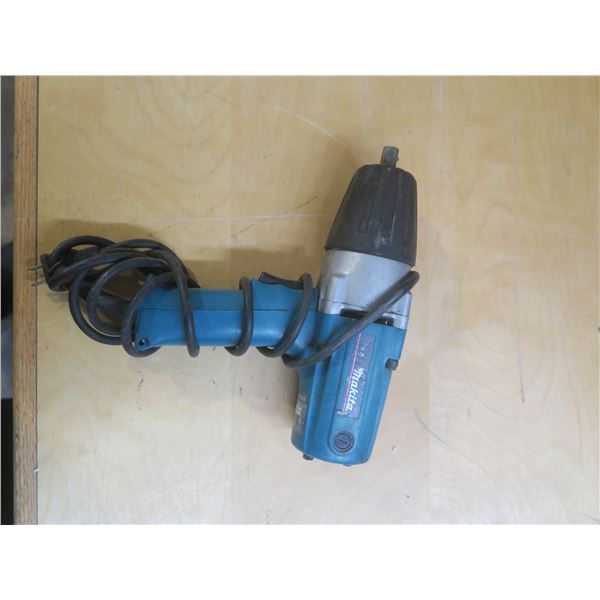 Makita power drill