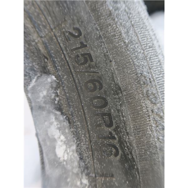 1 215/60R16 tire