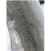 Image 1 : 1 215/60R16 tire