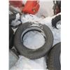 Image 4 : 1 215/60R16 tire