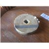 Image 1 : grinding stone