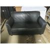 Image 3 : black leather love seat