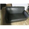 Image 1 : black leather love seat