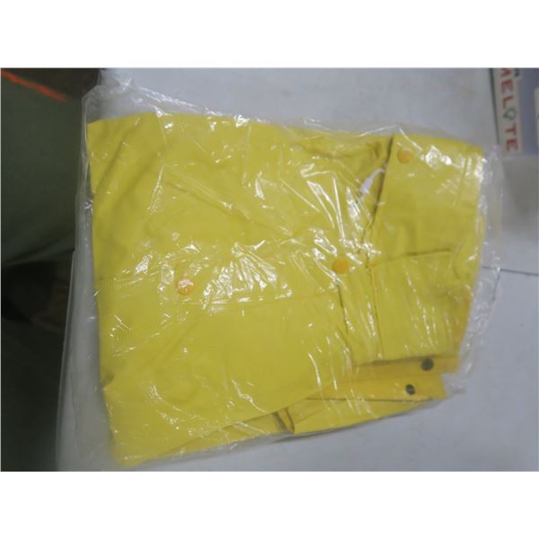 new 3XL rain coat
